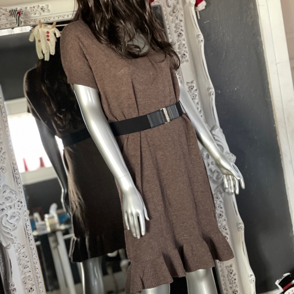 NWT! OVERSIZED RUFFLE WOOL SWEATER
DRESS - Picture 9 of 13